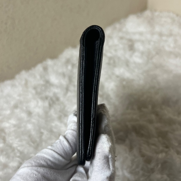 Chanel Camelia Bifold Wallet - Picture 4 of 7